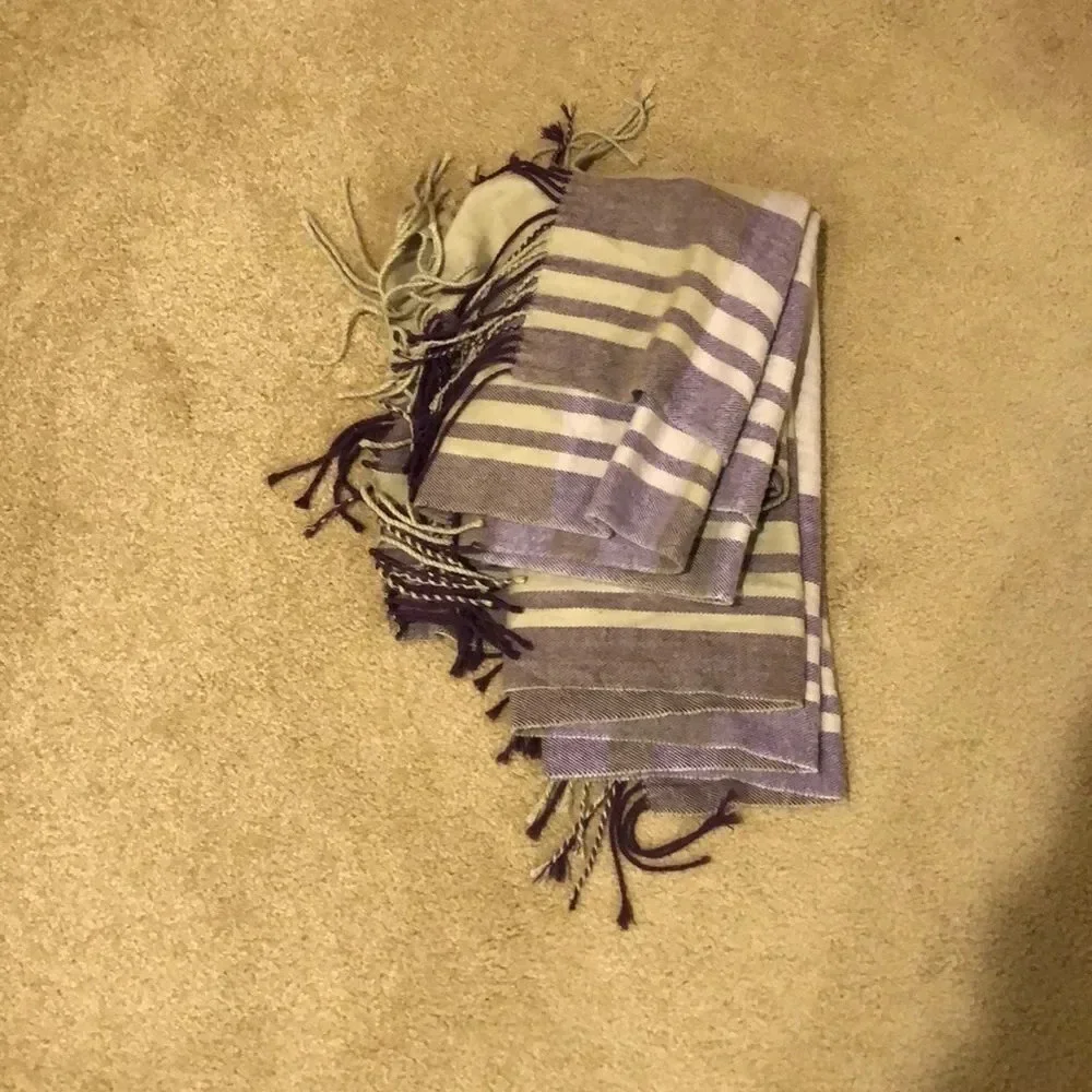 Cashmere scarf